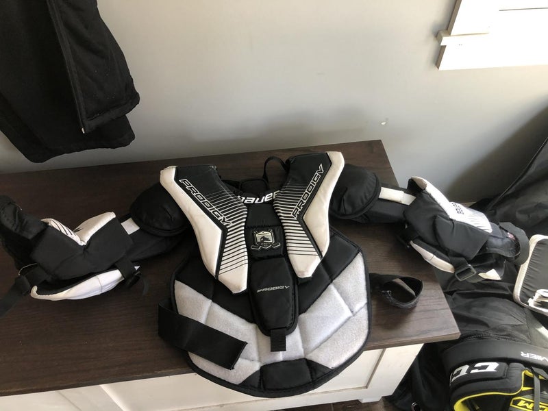 Used Junior XL Bauer Prodigy Goalie Chest Protector