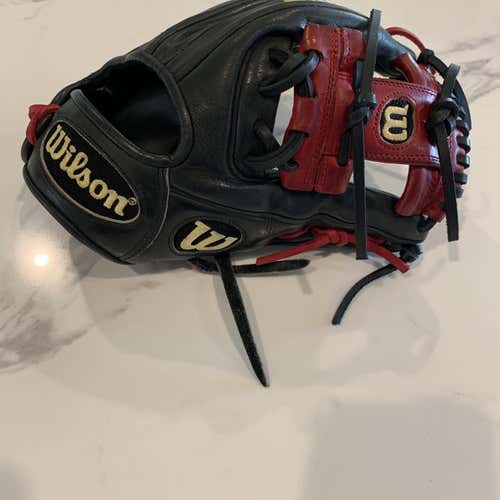Used Right Hand Throw A2000 11.25" Baseball Glove
