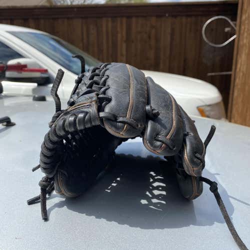 Black Used Infield Heart of the Hide 11.25" Baseball Glove