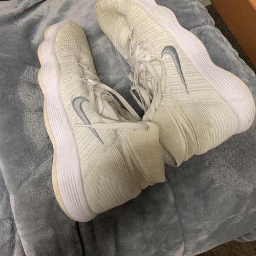 Nike Hyperdunks Basketball Shoes