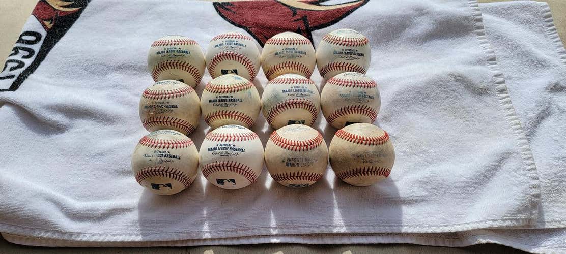 Used Rawlings Baseballs 12 Pack (1 Dozen)