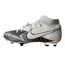 New Size 9.5 (Women's 10.5) Nike Cleats