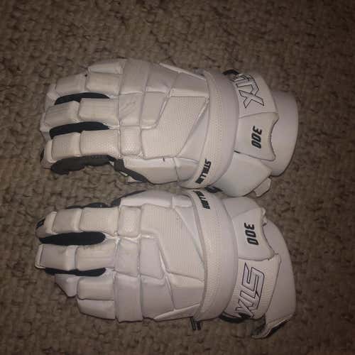 White Barel Player's STX Stallion 300 10" Lacrosse Gloves