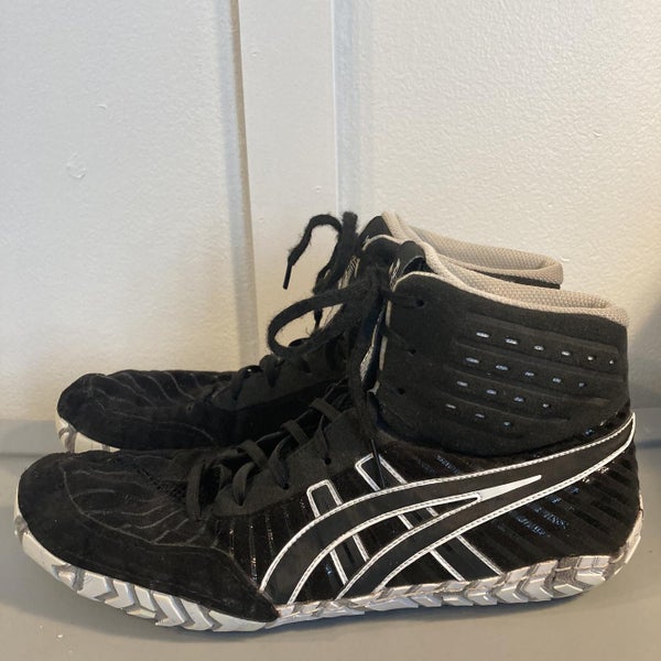 ASICS Aggressor 3 Size 11