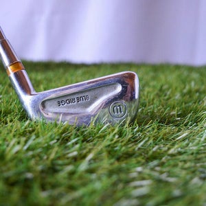 Wilson	Sam Snead	5 Iron	Right Handed	37"	Steel	Stiff	New Grip