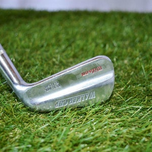 Wilson	Walker Cup 	7 Iron	Right Handed	34.5"	Steel	Stiff	New Grip