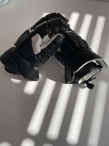 Black New Player's Under Armour Command pro 3 13" Lacrosse Gloves