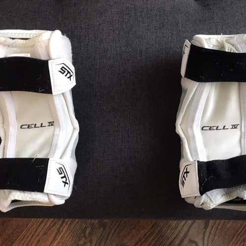 Used Small STX Cell IV Arm Pads