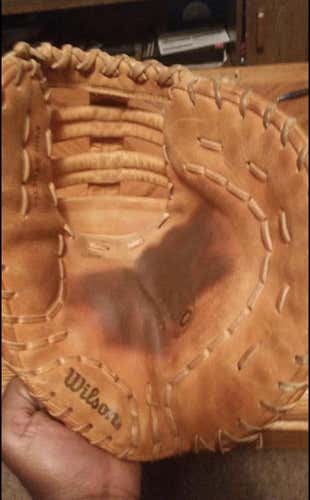 High School/College First Base A2000 Baseball Glove