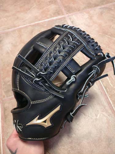 Mizuno Global Elite VOP Baseball Glove 11.5"