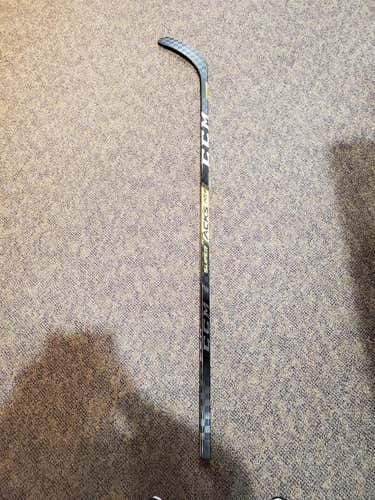 New CCM Super Tacks AS2 Pro RH P28 85 flex Pro Hockey Stick