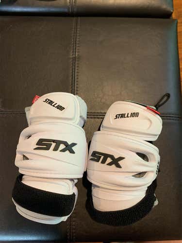 New Medium STX Stallion 500 Arm Pads