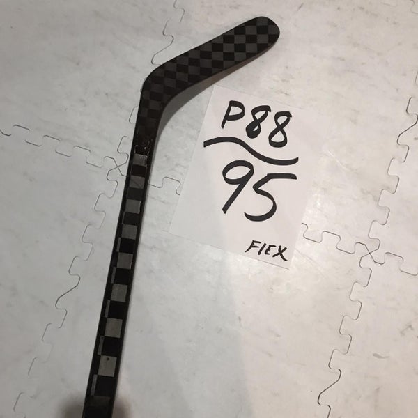 Senior Right Handed Nexus 2N Pro Heel Pattern Hockey Stick