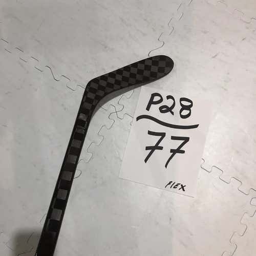 Senior Right Handed Nexus 2N Pro Toe Pattern Hockey Stick