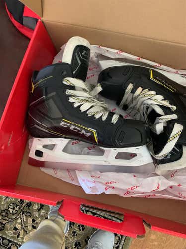 Junior CCM Super tacks 9370 Regular Width Size 6 Hockey Goalie Skates