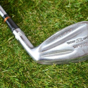 Wilson	Dyna Power Staff Model	9 Iron	Right Handed	35.25"	Steel	Stiff	New Grip