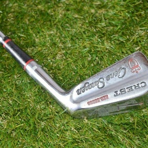 Wilson	Gene Sanager Crest	7 Iron	Right Handed	36.25	Steel	Stiff	New Grip