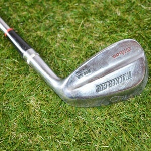 Wilson	Walker Cup	9 Iron	Right Handed	33.75"	Steel	Stiff	New Grip