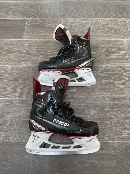 Senior Bauer Vapor X2.7 Regular Width Size 7.5 Hockey Skates