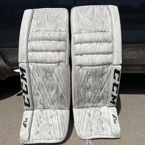 White Senior 33" CCM Extreme Flex E3.9 Goalie Leg Pads