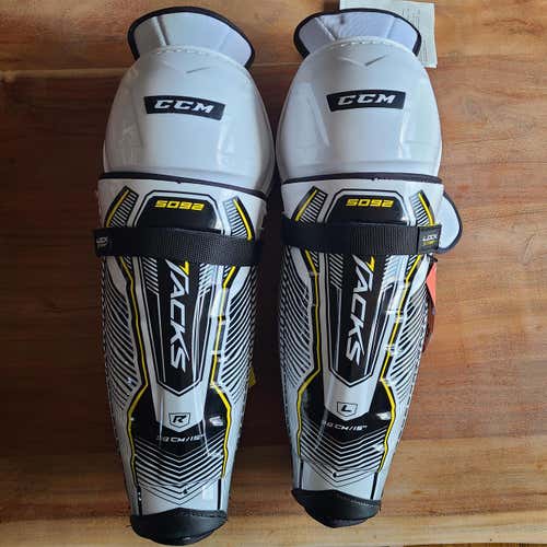New Senior 15"  CCM Tacks 5092 Shin Pads