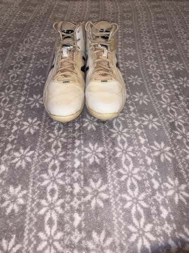 White Adult Men's Size 10.5 (W 11.5) Metal New Balance Cleats