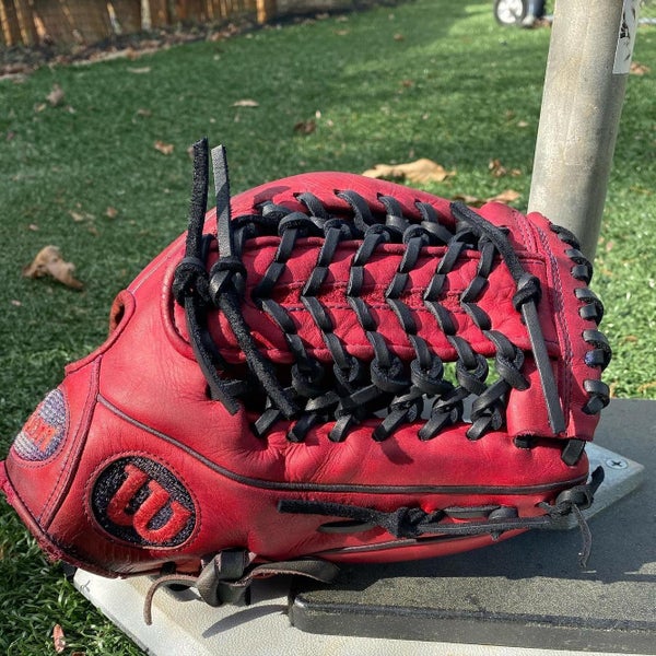 Red Wilson A2000 GG47 12.25" Baseball Glove