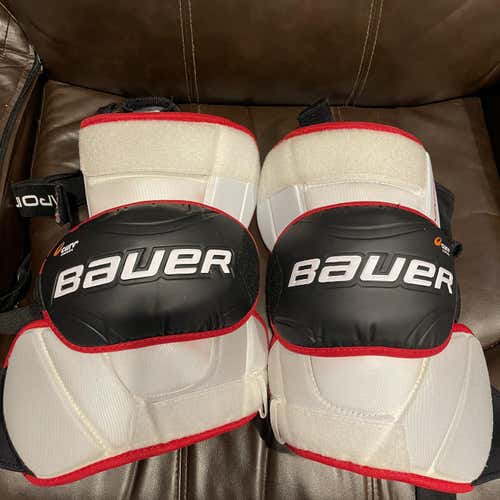 Used Bauer Knee Protection