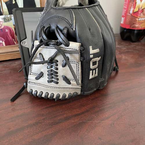 FSOT ! WILL NEGOTIATE Black High School/College Infield EQT 11.25" Baseball Glove