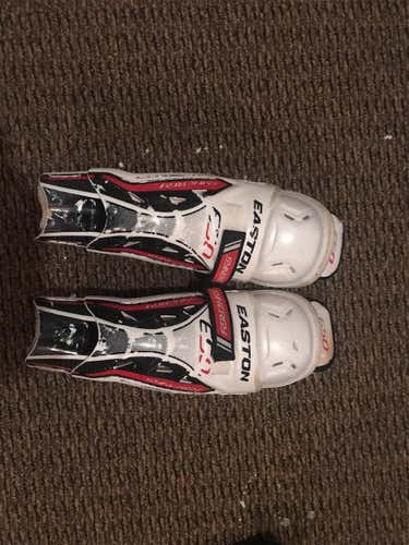 Junior Easton Synergy 650  Shin Pads