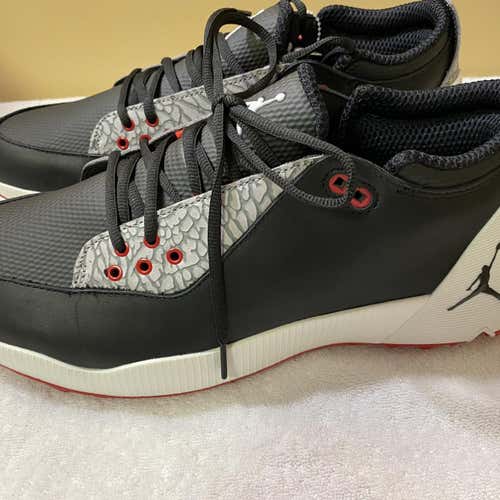 Black Men's Size 11 (Women's 12) Nike Golf Shoes