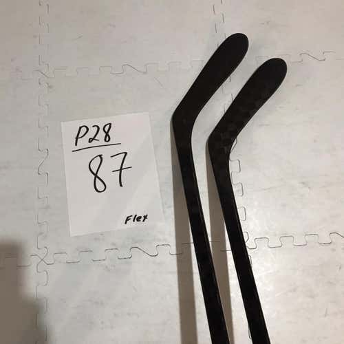 Senior Right Handed Nexus 2N Pro Toe Pattern Hockey Stick