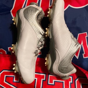 White Men's Size 7.0 (Women's 8.0) Footjoy Golf Shoes