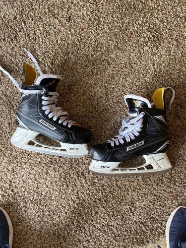 Bauer Supreme S150 Size 9 Hockey Skates