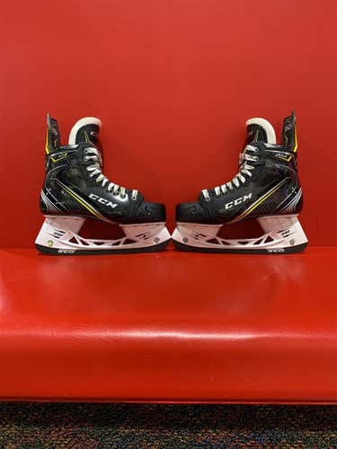 Senior CCM Super Tacks AS1 Regular Width  Size 7 Hockey Skates