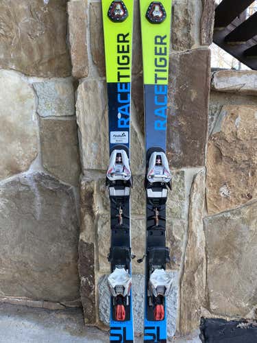 Used 2018 FIS Volkl Racing Racetiger SL Skis With Bindings 157cm