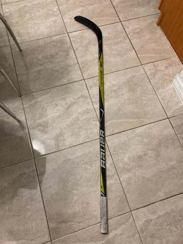 Intermediate Right Handed Supreme S180 Mid Pattern  Hockey Stick