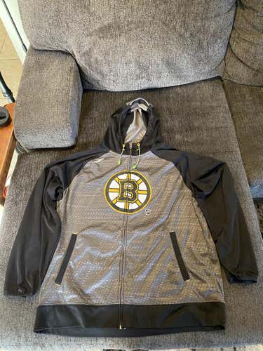 Boston Bruins Gray Used Adult XL Reebok Hoodie