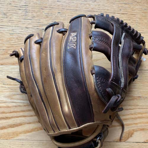 Brown Wilson A2K High School/College Infield/Pitcher 12" Softball Glove