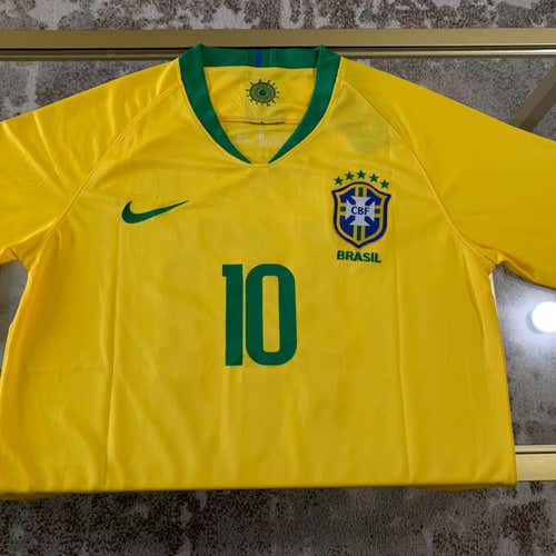 New NEYMAR 10 Brazil Home Jersey SzM
