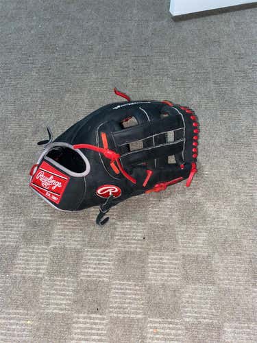 Black High School/College Outfield Heart of the Hide 12.5" Baseball Glove