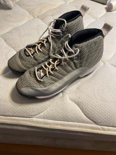 White Men's Metal High Top Jordan 12’s New Size 10.5