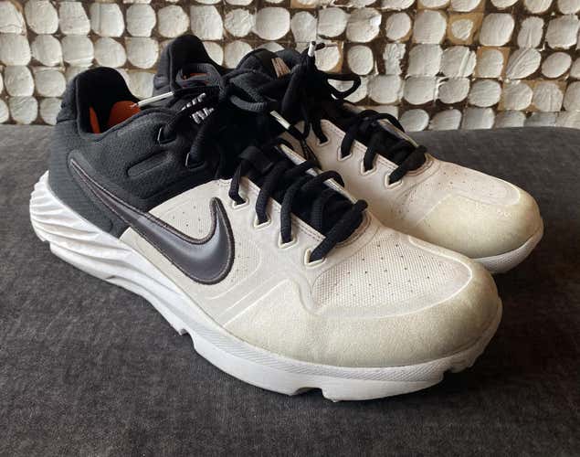 Used Size 9.5 (Women's 10.5) Nike