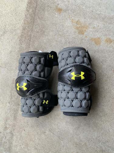 New Large Under Armour VFT Arm Pads