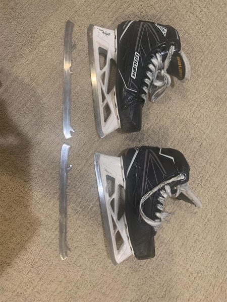 Junior Bauer Supreme S170 Regular Width Size 3.5 Hockey Goalie Skates