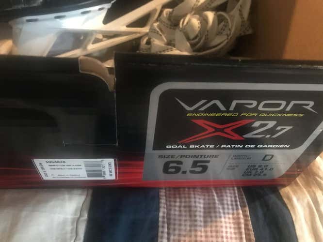 Used Senior Bauer Vapor X2.7 Hockey Goalie Skates Regular Width Size 6.5