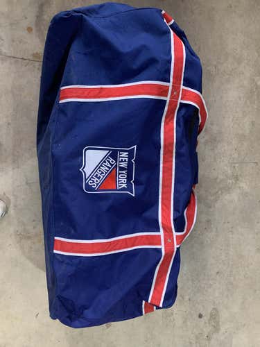 Used 4orte PRO STOCK Goalie Bag New York Rangers
