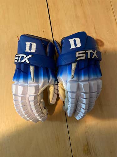 Justin Guterding Signed Duke RZR Gloves