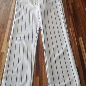 White Men's New Youth XL Other Pants