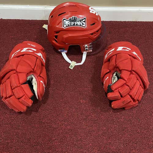 Brav_2 Griffins Package